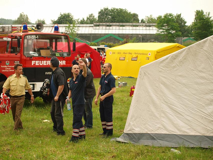 Schwerer Unfall mit Reisebus Lohmar Donrather Dreieck P203.JPG